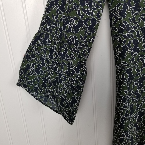 Banana Republic Womens Dress Dark Floral Print Bell Sleeves Size 6 Black Green - Picture 3 of 13